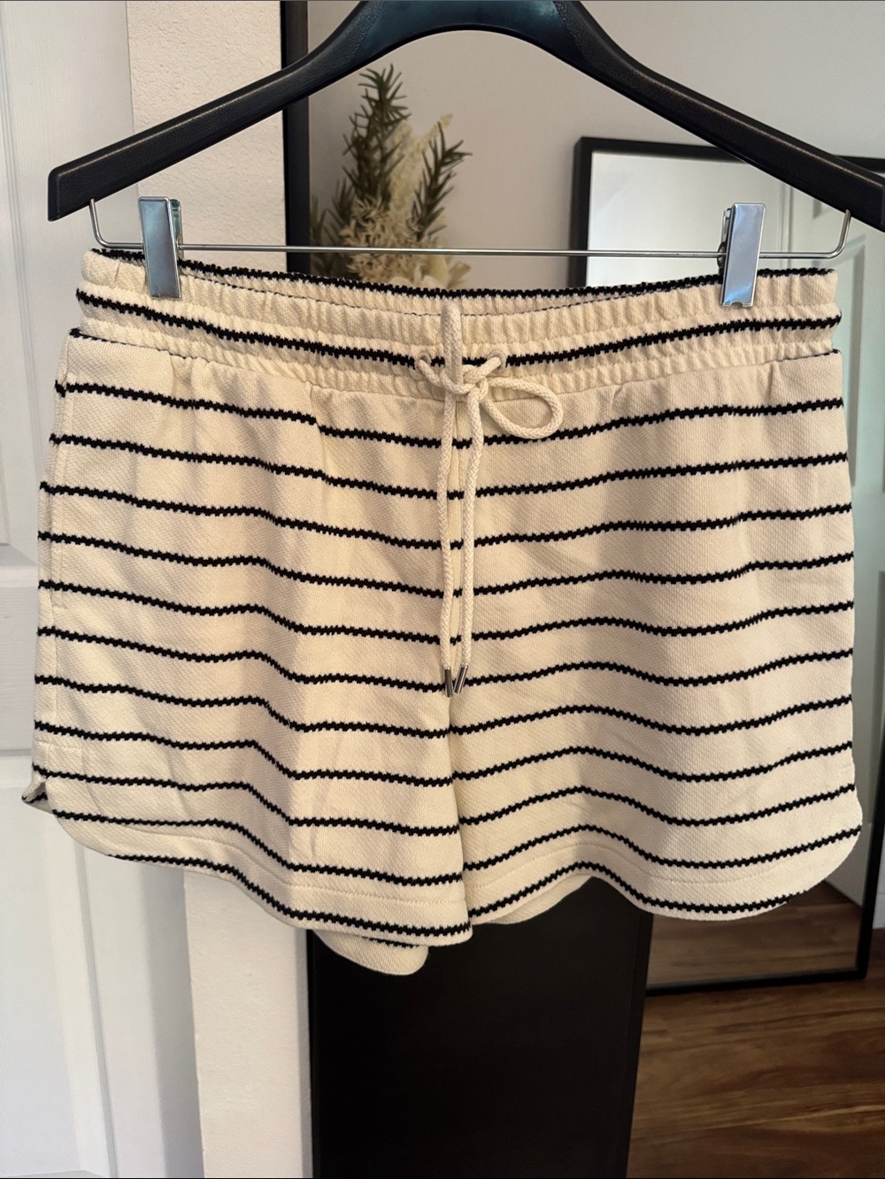 Lou & Grey Striped Cream and Black Drawstring Women's Shorts NWT